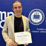 Diploma de Onoare a Facultății de Matematică și Informatică în cadrul Galei Alumni UBB 2025: Dragoș Cojocari, Director, Product Security at Snyk și alumnus al facultății, promoția Informatică 2000